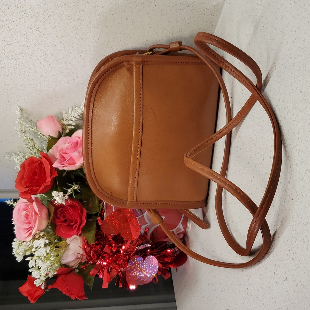 Vintage COACH Leather Crossbody